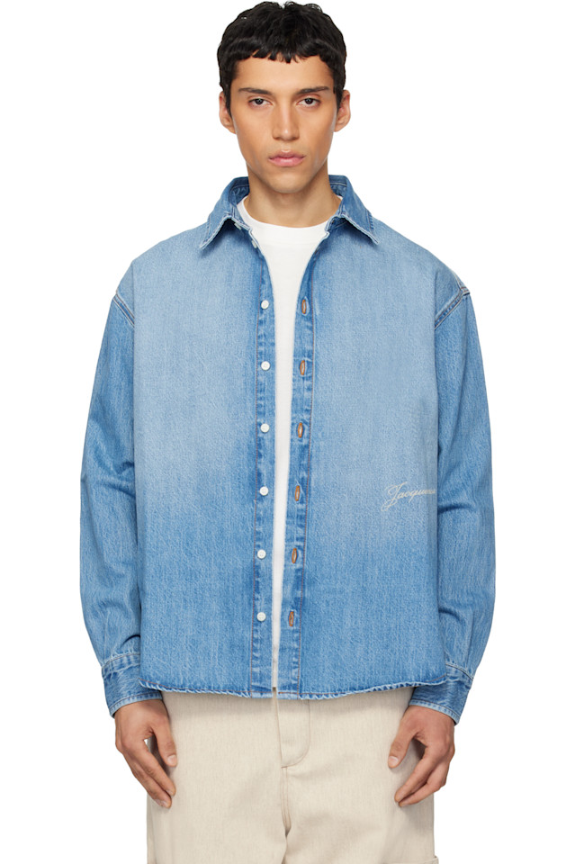 

Jacquemus Синяя джинсовая рубашка с надписью "The Simon De-Nîmes"