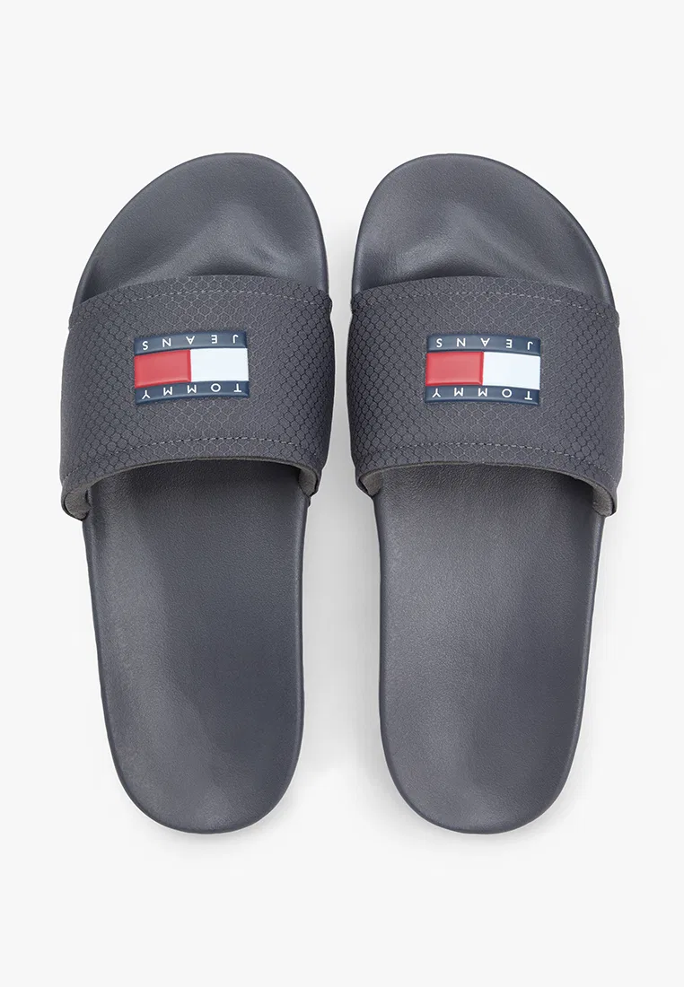 Сандалии Tommy Jeans, модель TJM Pool Slides Tommy Hilfiger, черный — фото 2
