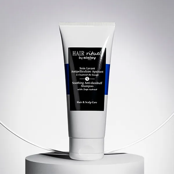Шампунь против перхоти Soin Lavant Anti-Pelliculaire Apaisant Hair Rituel By Sisley, 200 ml — фото 2