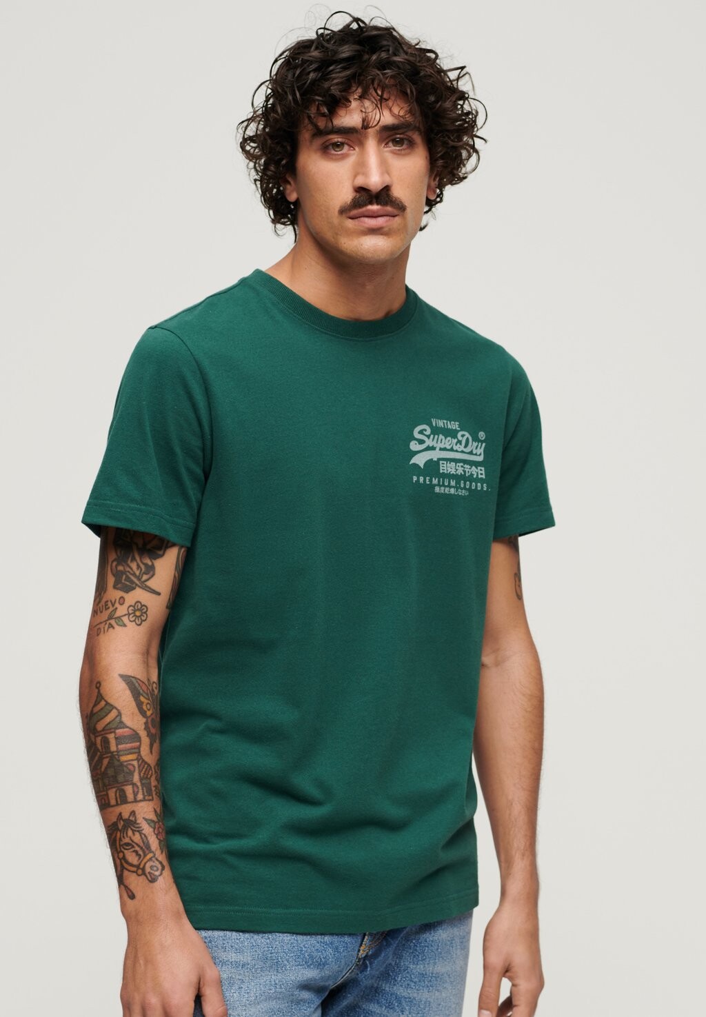 

Футболка с принтом Superdry, зеленый