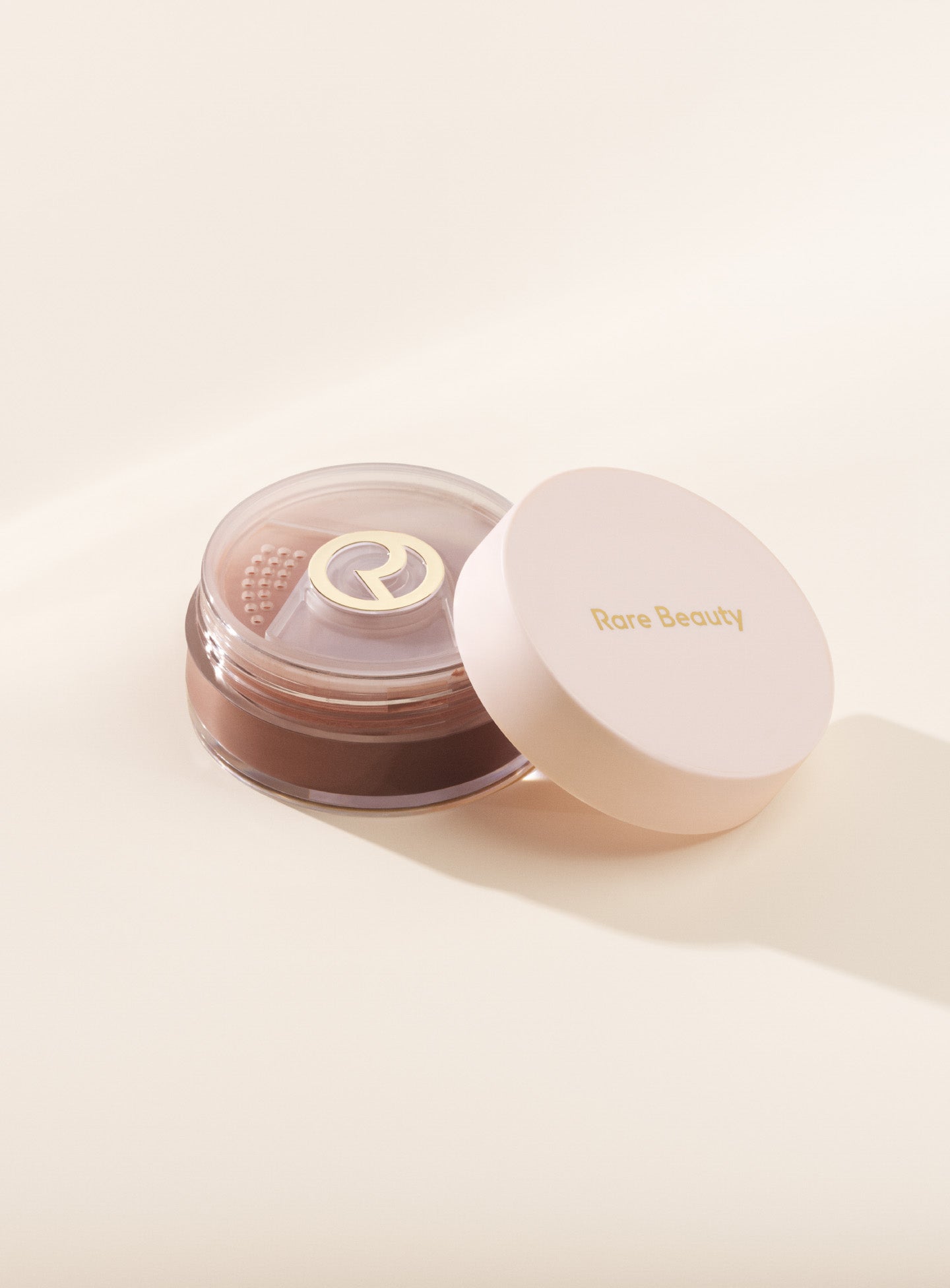

Мягкая пудра для фиксации сияния Always a Optimist Rare Beauty, цвет deep/rich mahogany for deep complexions, 9.5 гр