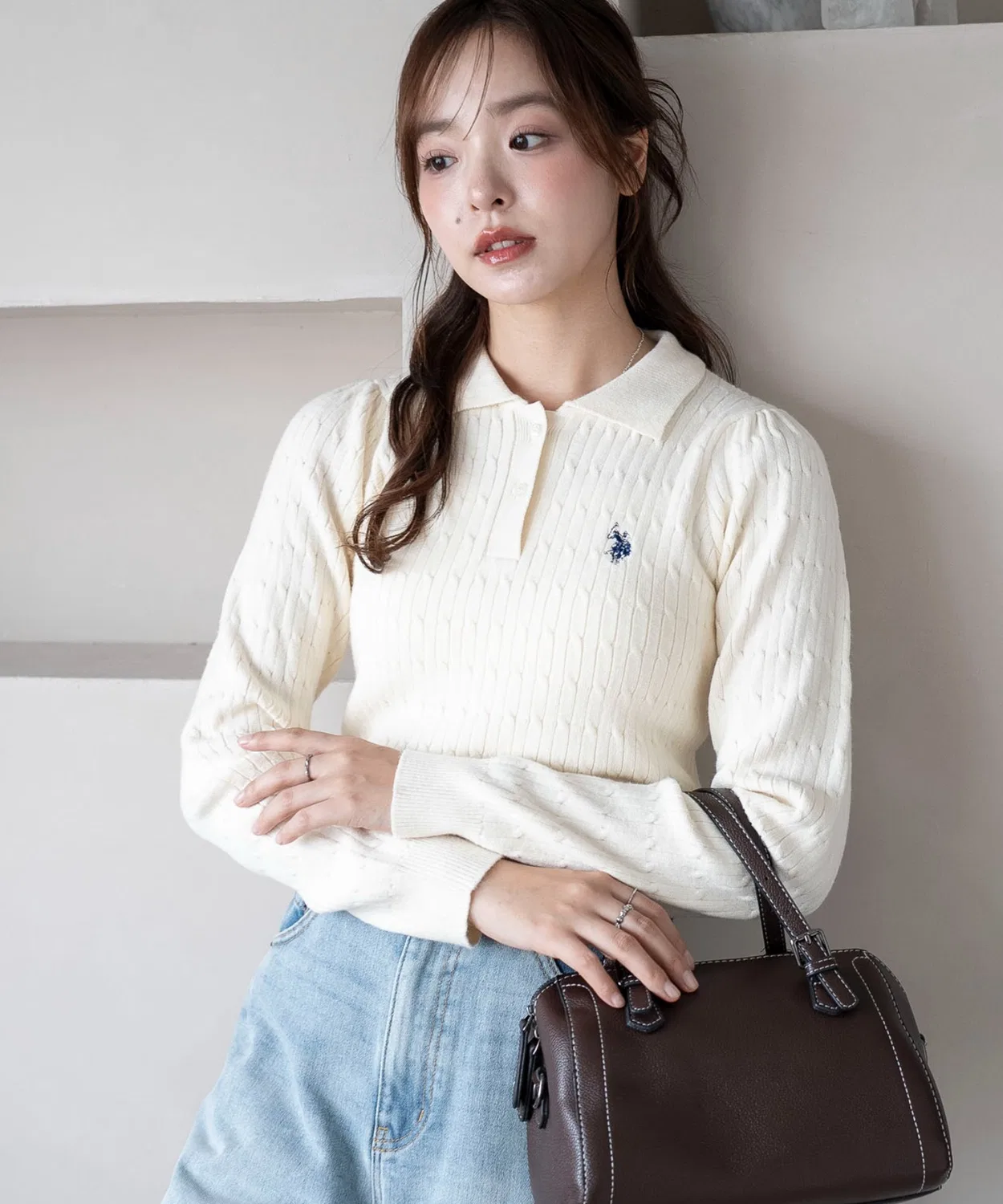 Вязаный поло U.S. POLO ASSN. с кабельным узором, длинный рукав, айвори