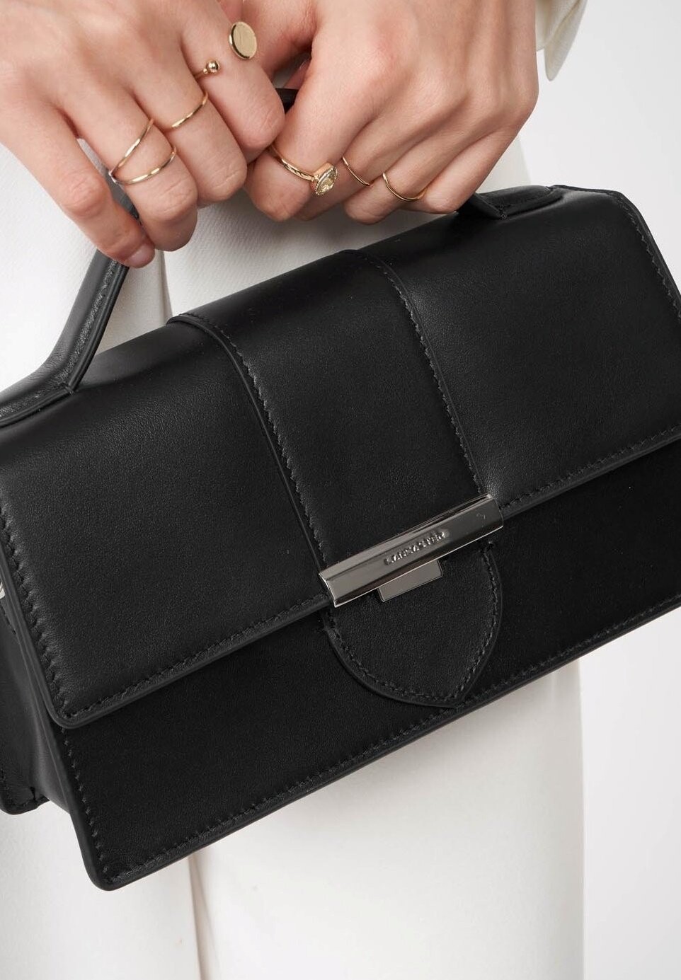 

Сумочка À Rabat Avec Fermoir Paris Ily 531-010 LANCASTER, черный