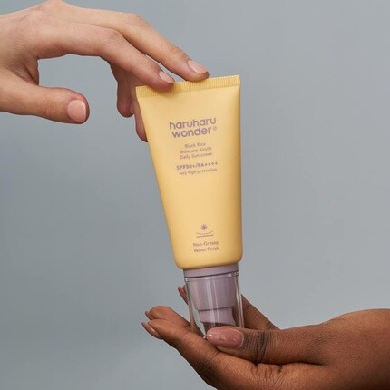 Haruharu Wonder Black Rice Moisture Airyfit Daily Sunscreen — фото 2