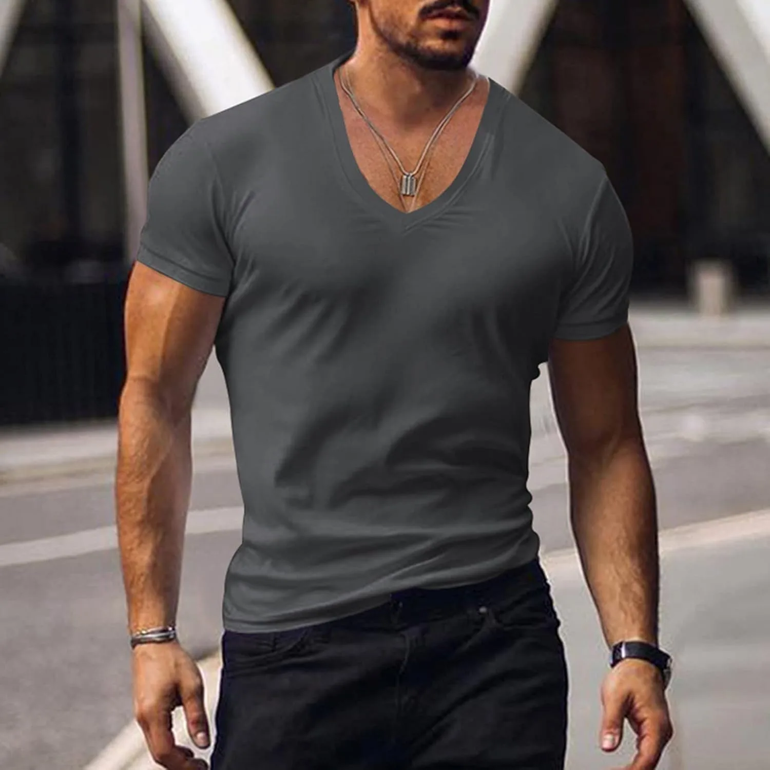 Мужская футболка с V-образным вырезом, Slim Fit, легкая — фото 2