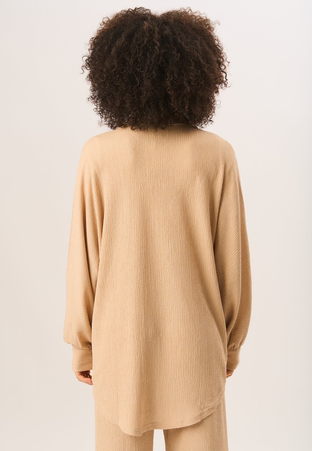 

Блузка на пуговицах TEXTURED LONG SLEEVES GINI LONDON, коричневый