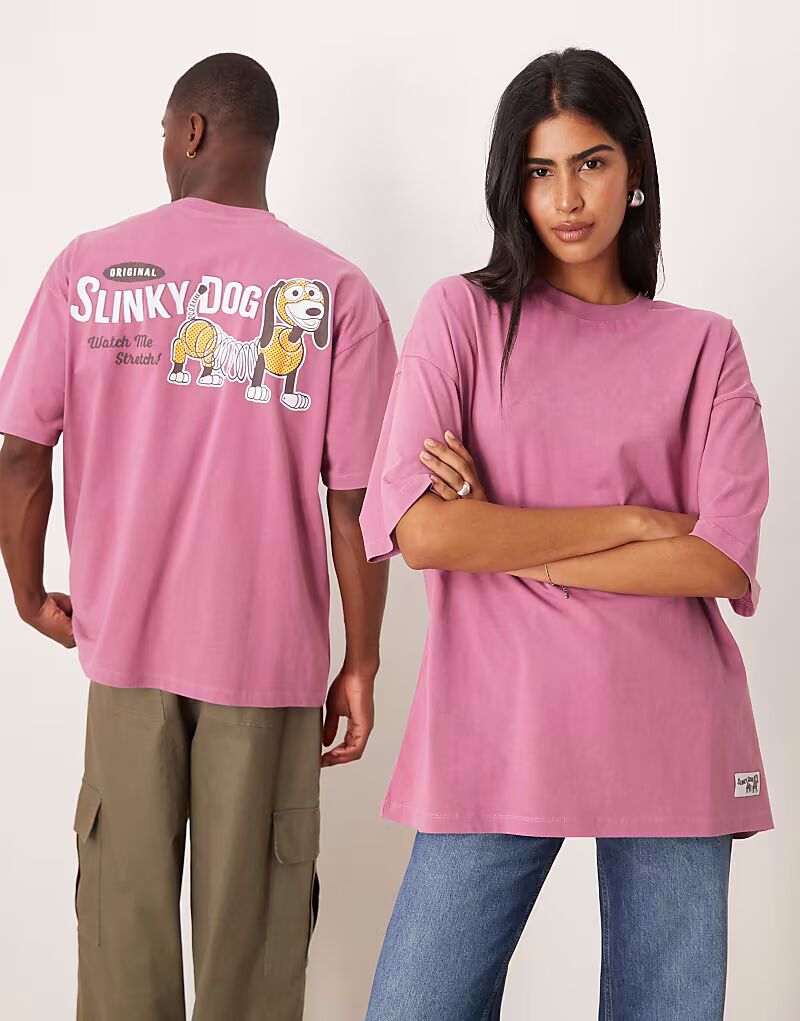 

Футболка оверсайз ASOS DESIGN Disney Pixar с принтом Slinky розового цвета