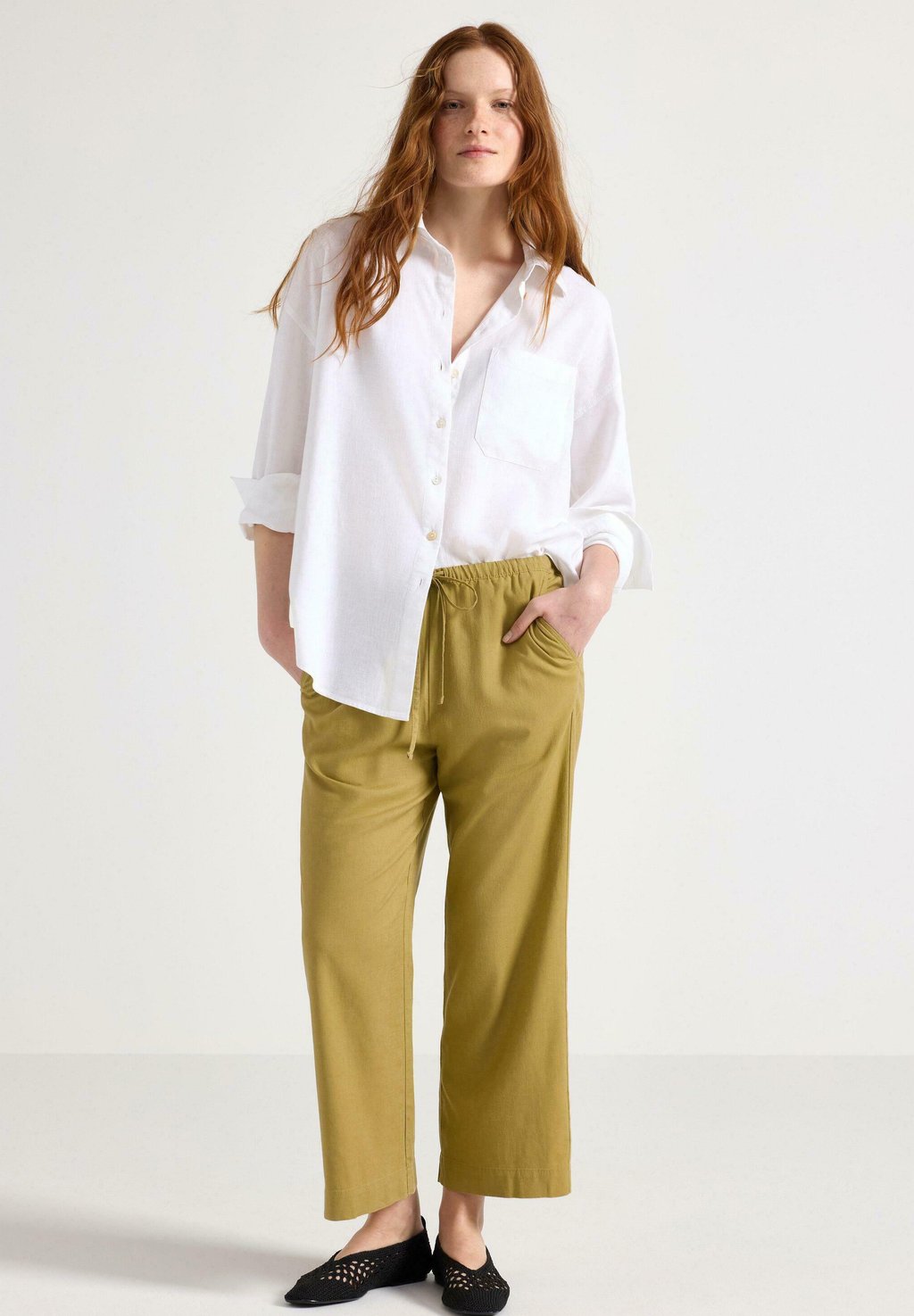 

Брюки BELLA CROPPED Lindex, светло-зеленый