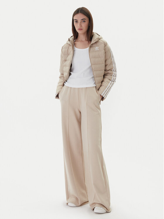 Демисезонная куртка slim fit adicolor JX2940 Adidas, бежевый — фото 2