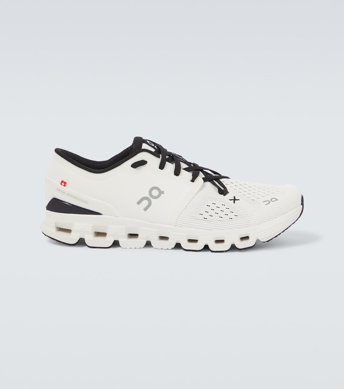 

Кроссовки Cloud X4, цвет слоновая кость/черный On, Ivory | Black