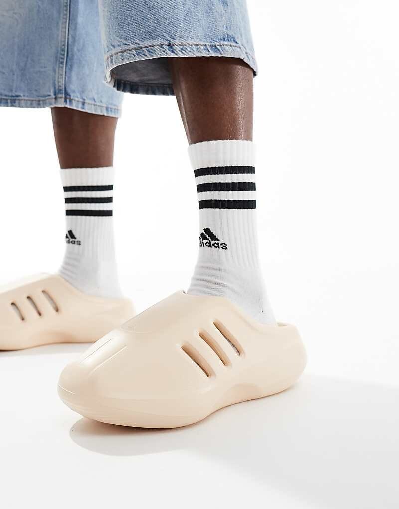 

adidas Originals – adi FOM IIIinfinity – Песочные шлепанцы