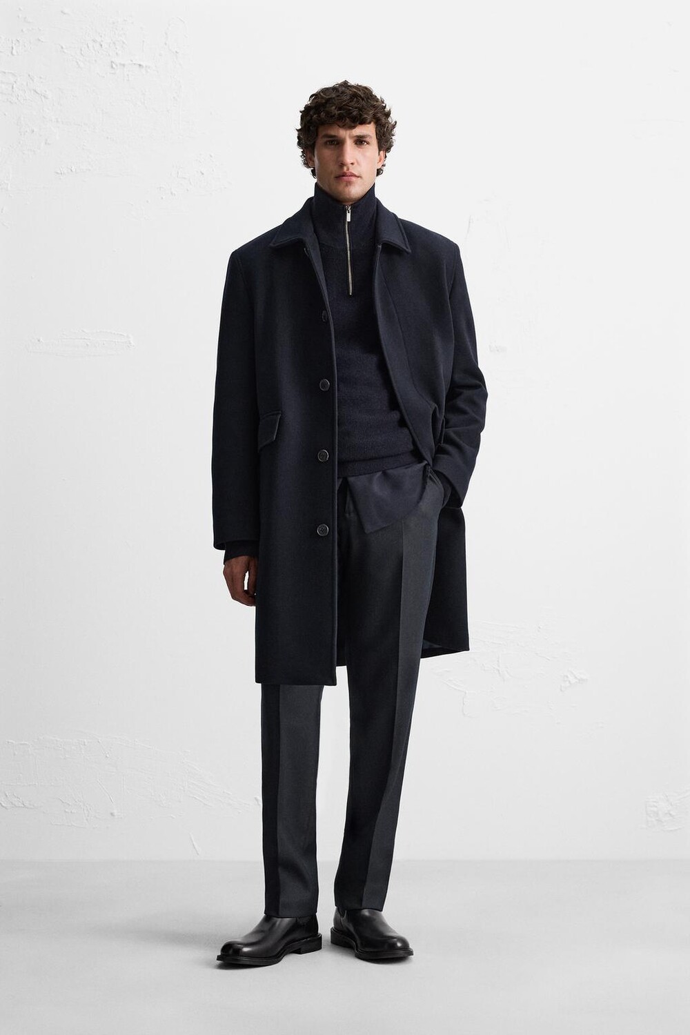 

Пальто из текстурированной шерстяной смеси ZARA, темно-синий