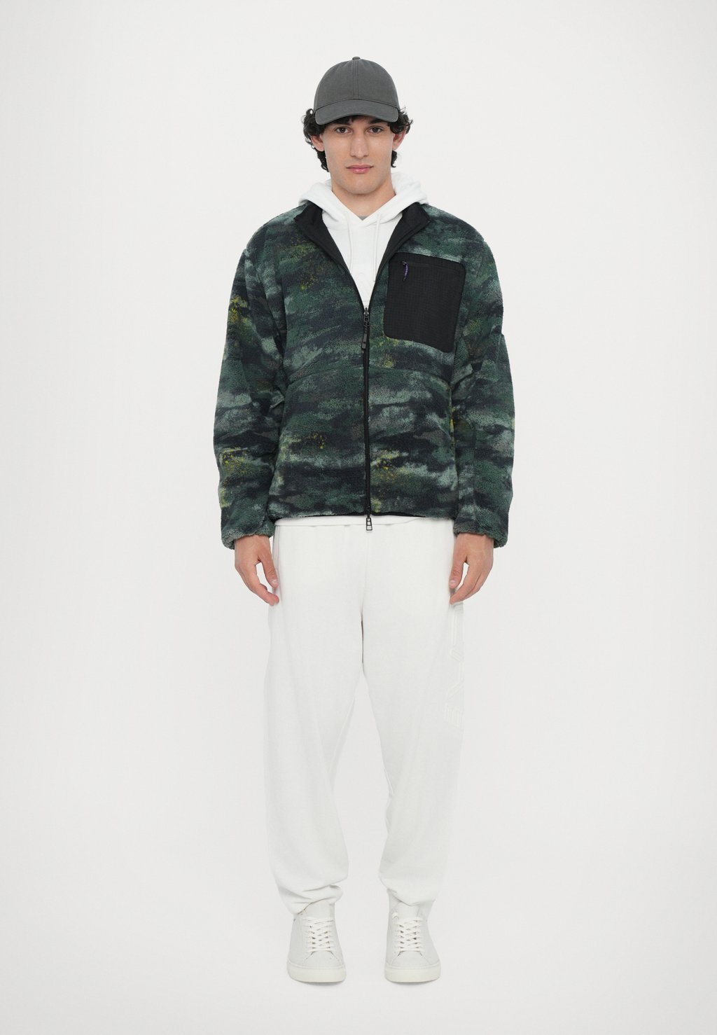 

Флисовая куртка UNISEX EA7 Emporio Armani, зеленый