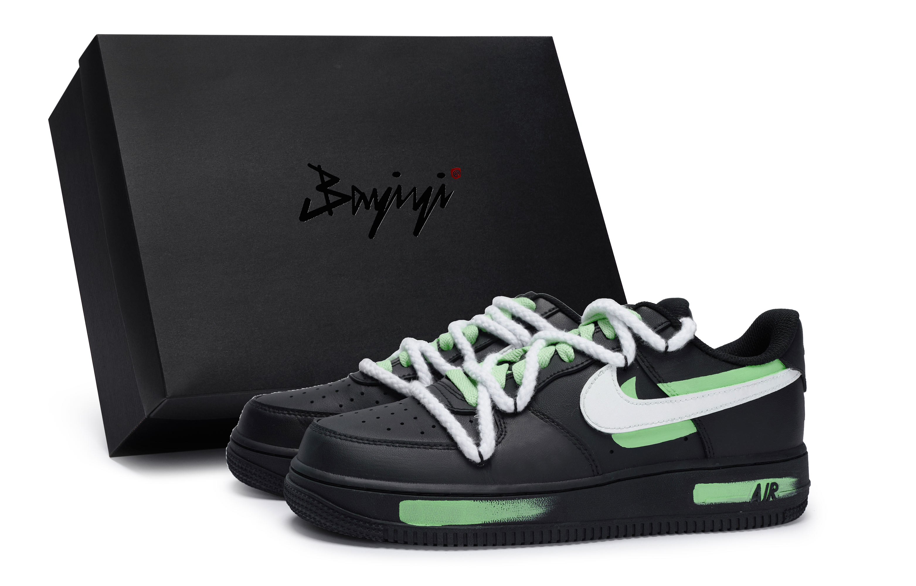 

Nike Кроссовки Air Force 1 Low-Top Unisex черно-бело-зеленые, цвет Black White Green