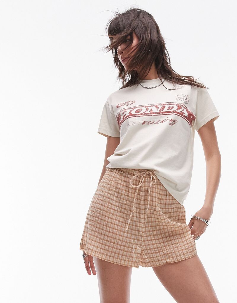 

Topshop — зауженная футболка цвета экрю с лицензионной графикой Honda