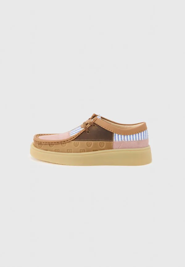 Повседневные кроссовки torview на шнуровке Clarks, Multi-Coloured