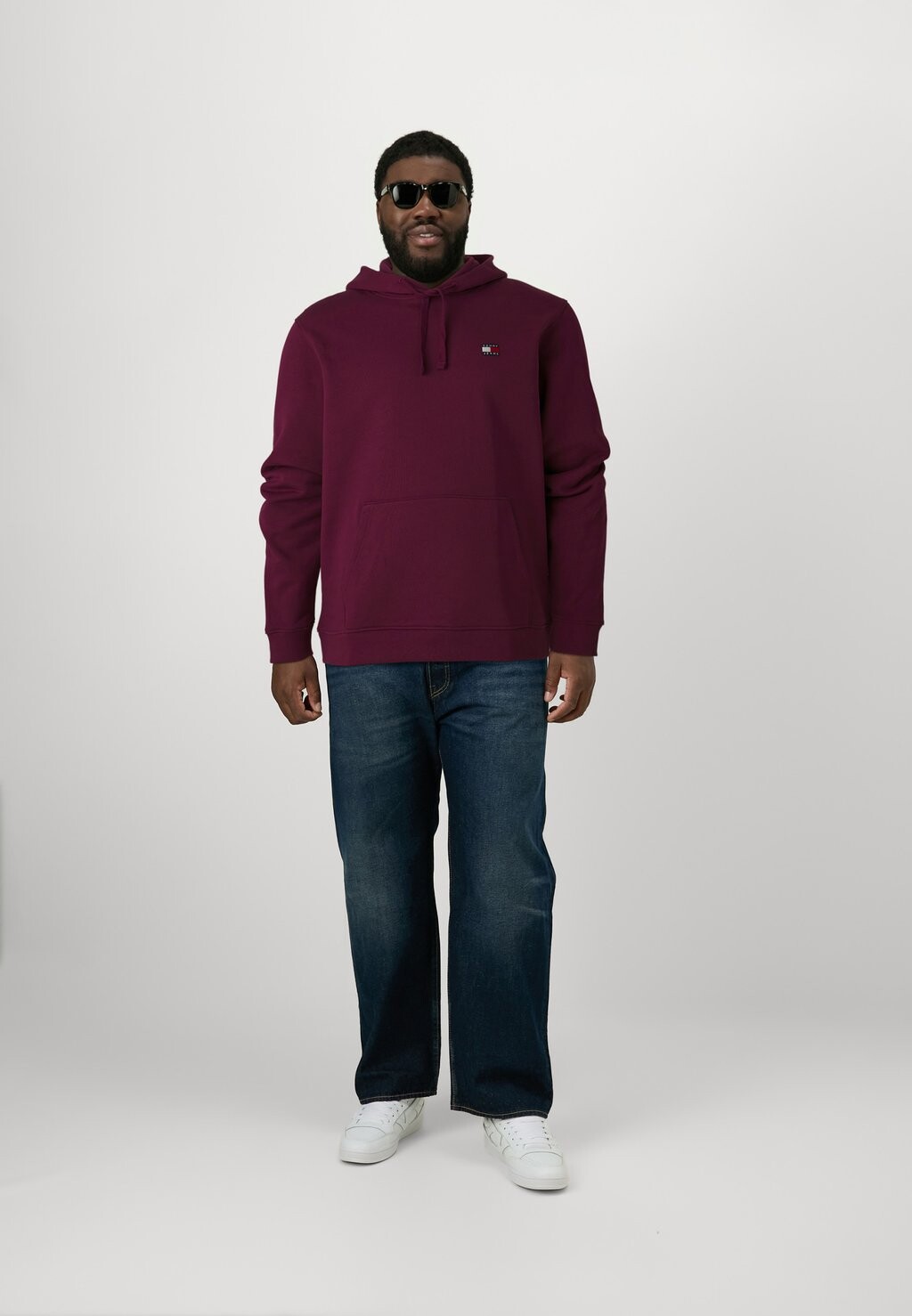 

Джемпер с капюшоном BADGE HOODIE Tommy Hilfiger, темно-красный