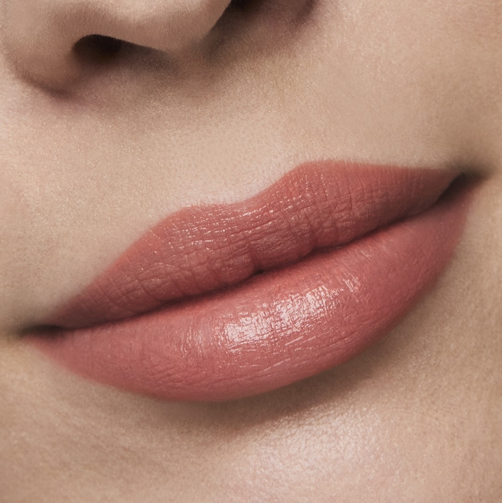 Стойкая помада чистого цвета с блестками Estée Lauder, atspalvis angel lips 3,5 гр — фото 3