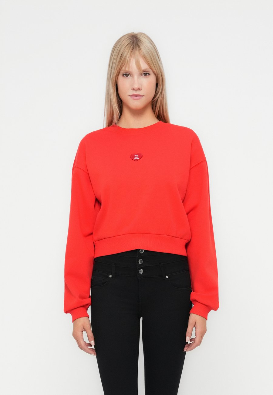 

Толстовка ONLY ONLEVISA SHORT O NECK, High Risk Red/Red