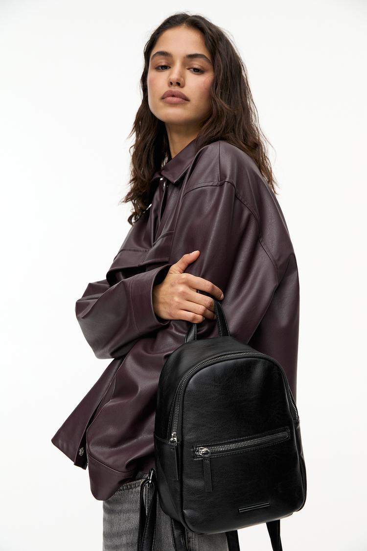 

Базовый рюкзак Pull And Bear, черный