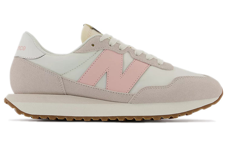 Беговые кроссовки (WMNS) New Balance 237 'Sea Salt Pink Haze', кремовый — фото 2