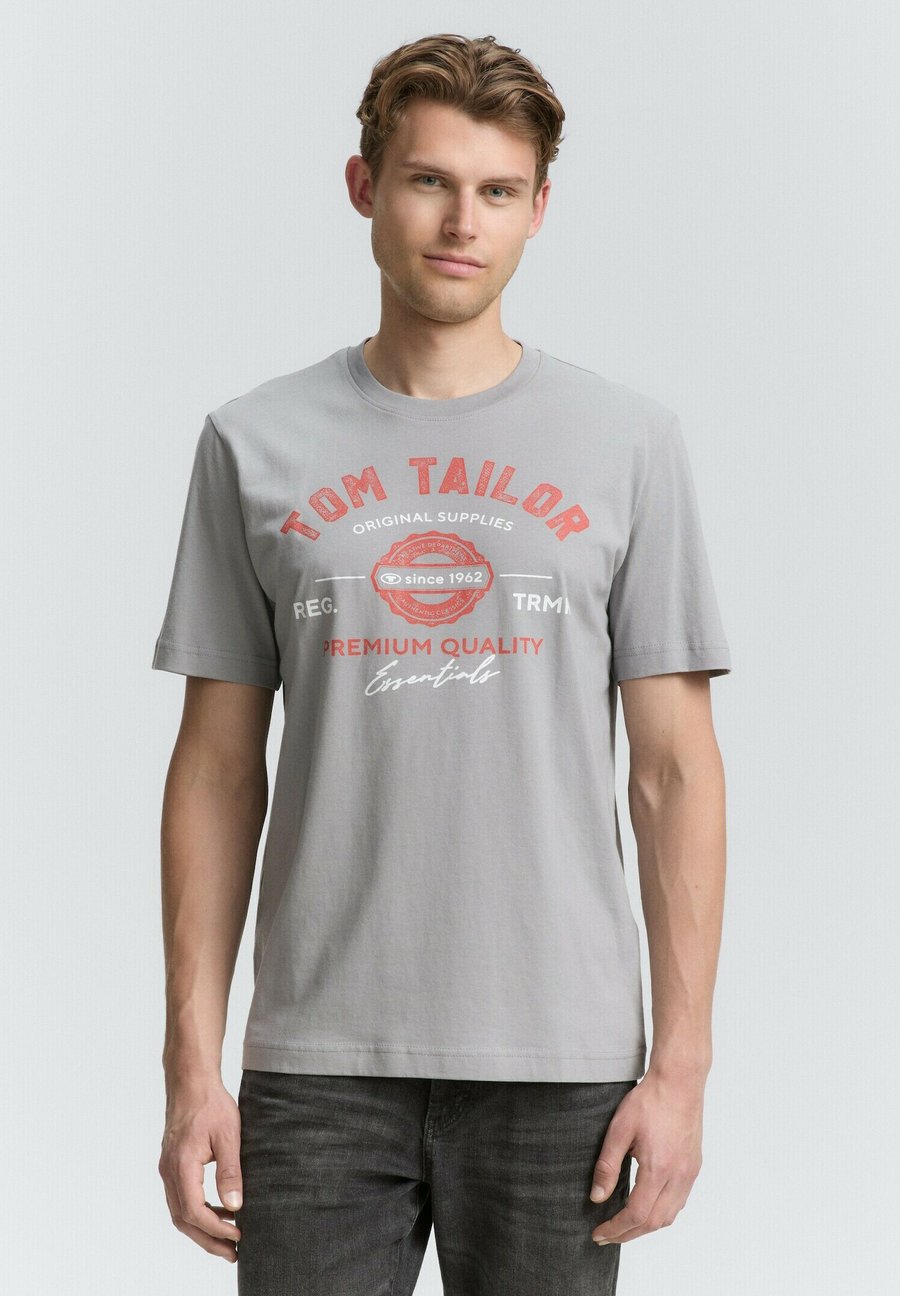 

Футболка TOM TAILOR LOGO , Formal Grey/Grey, Серый, Футболка TOM TAILOR LOGO , Formal Grey/Grey