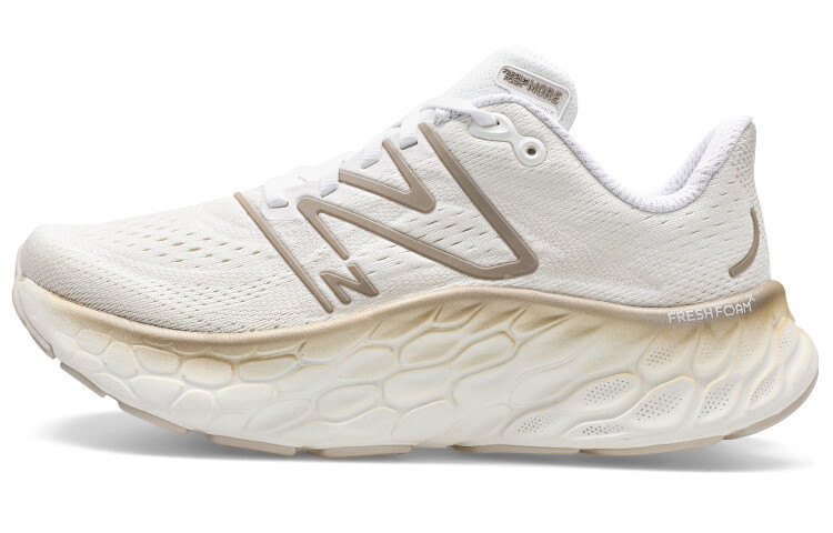 

Кроссовки New Balance Wmns Fresh Foam X More v4, белый/золотой