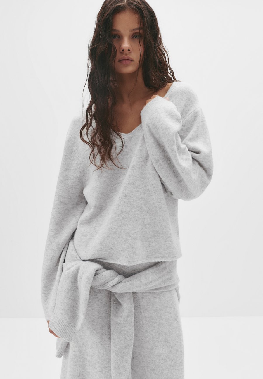 

Джемпер PULL&BEAR SOFT , Light Grey