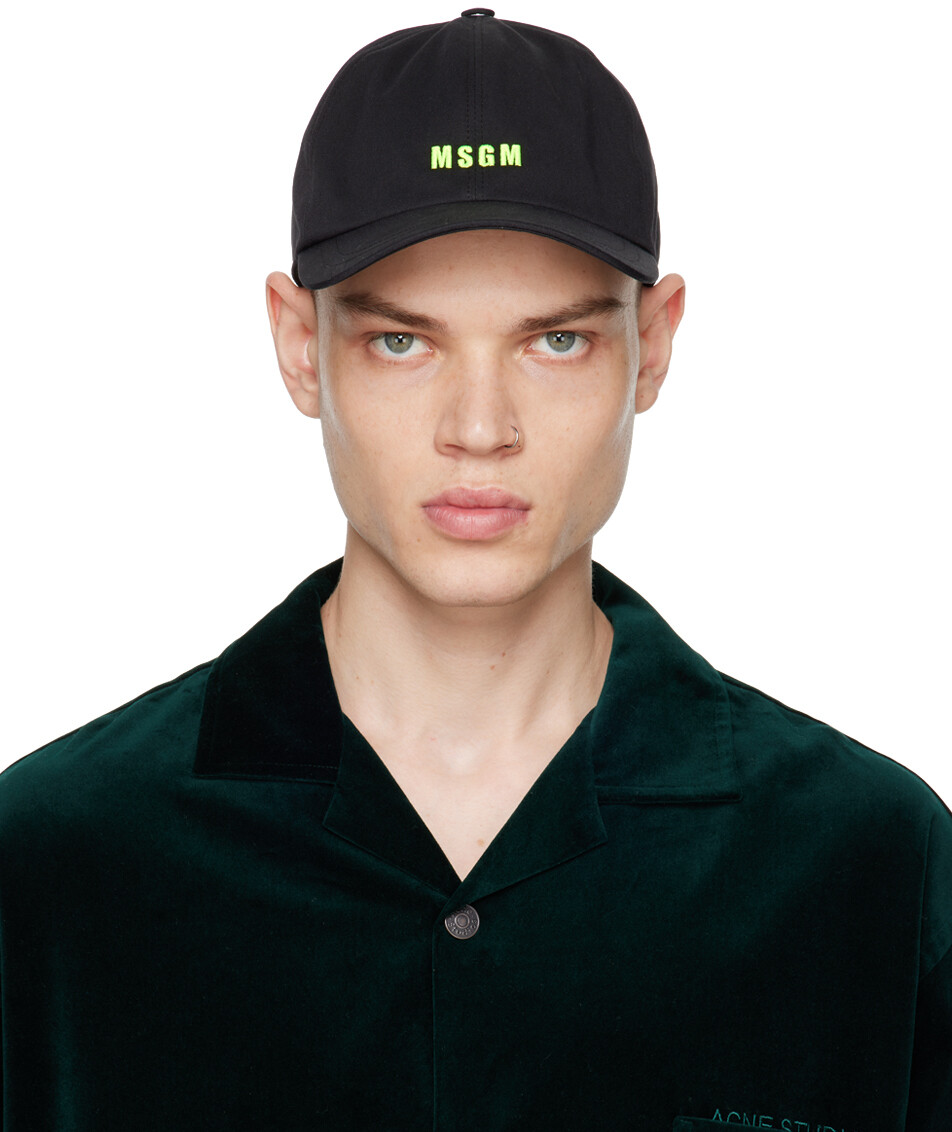 

Вышитая шапка MSGM