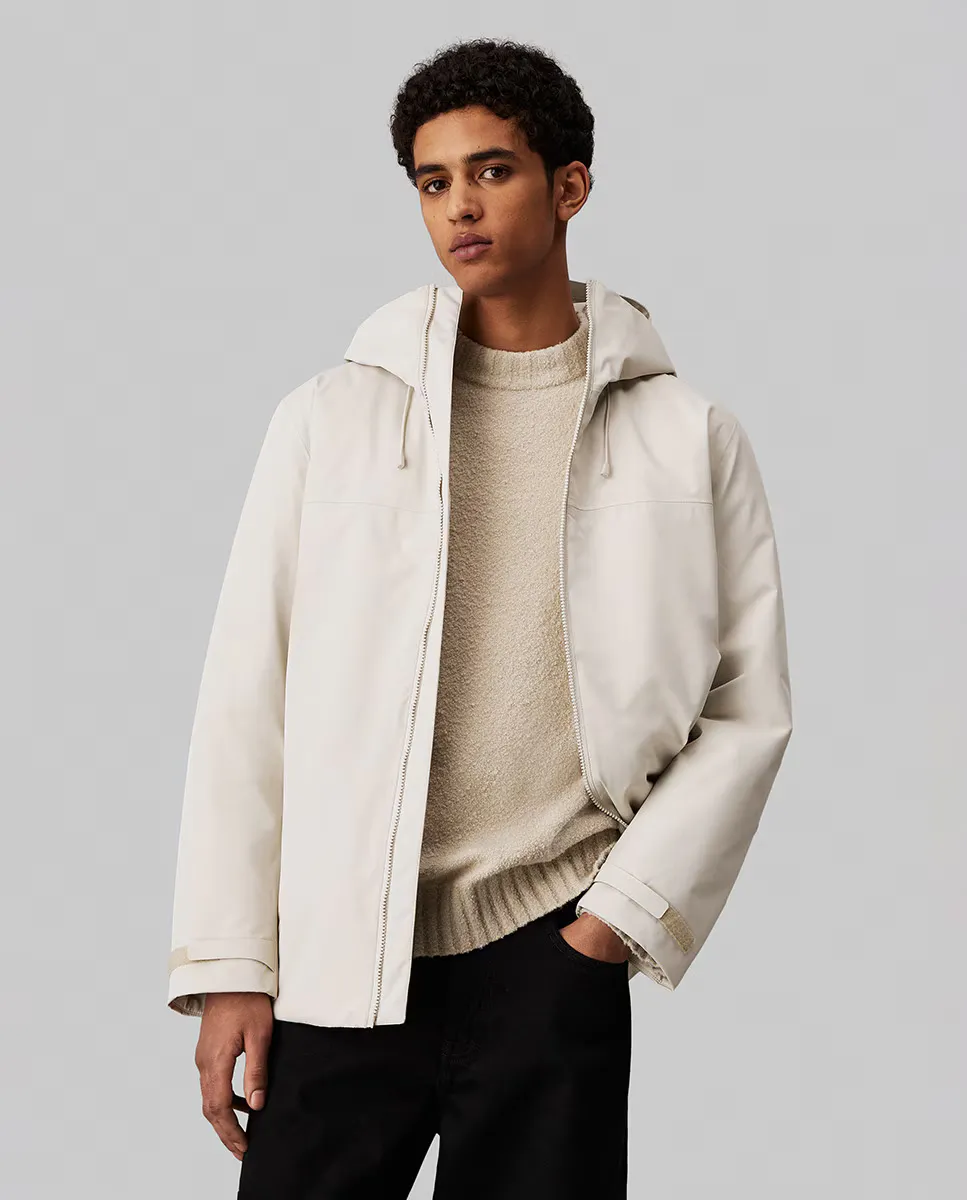 

Мужская короткая парка с капюшоном Calvin Klein Jeans, цвет Piedra