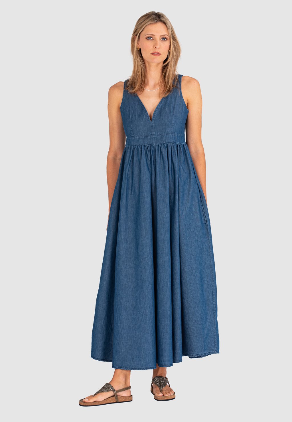 

Джинсовое платье HANNAH - Maxi dress True Religion, цвет Denim Blue