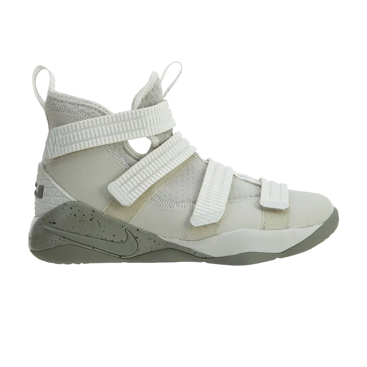 

Кроссовки Nike Lebron Soldier 11 GS, белый