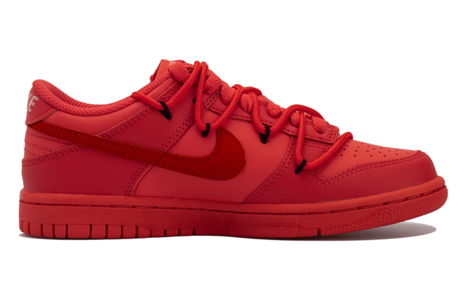 

Кроссовки Nike Dunk Skateboard Shoes Women's Low-Top Red