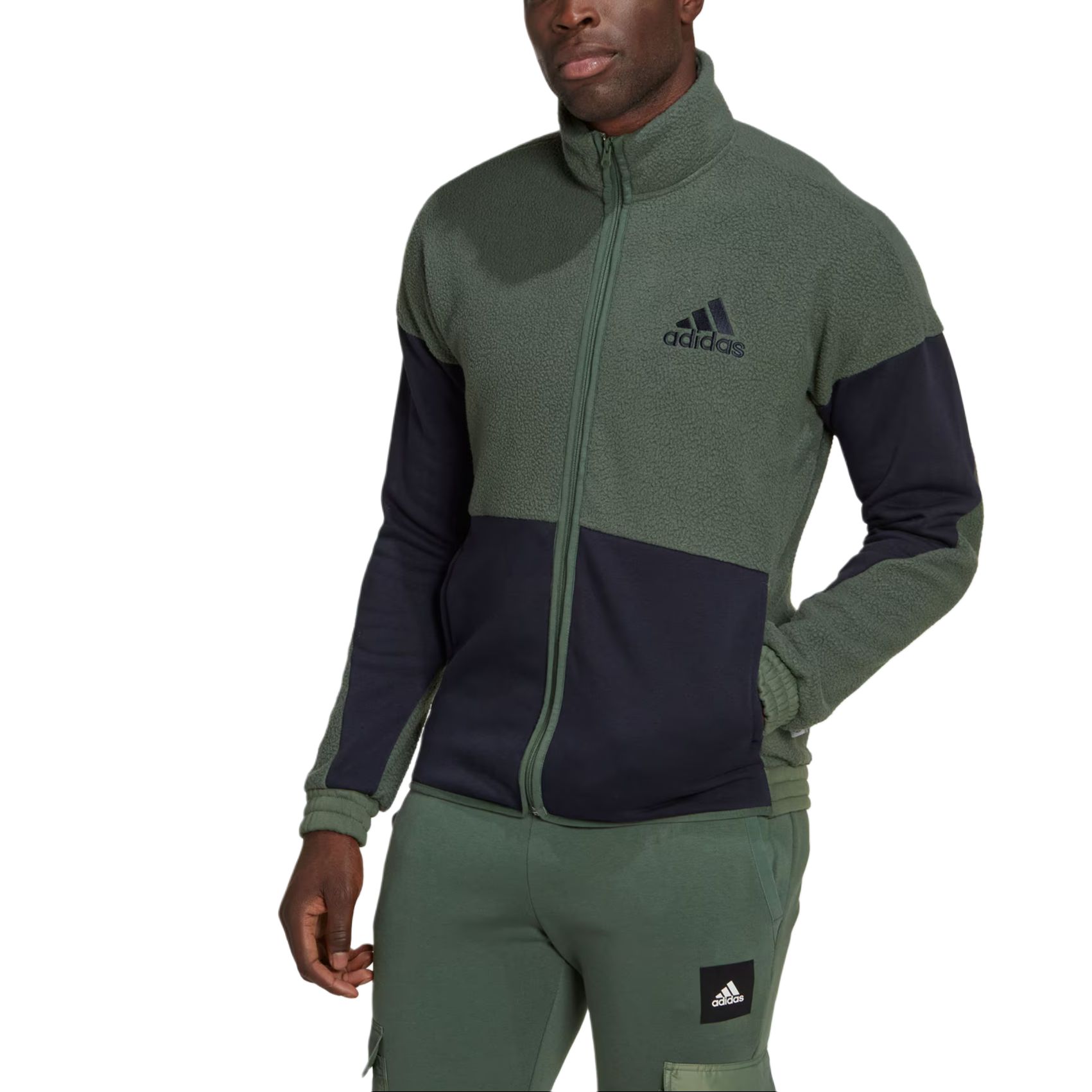 Цветной блок Куртки и Пальто Мужские Окисленный Зеленый/Чернильный Adidas — фото 2