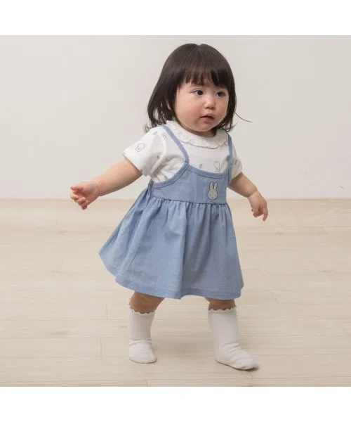 Комбинезон с короткими рукавами и майкой Miffy, выполненный из сетчатой ткани шамбре.