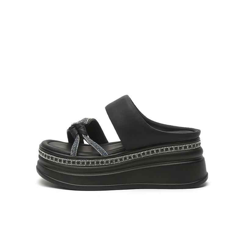 

Шлепанцы и сланцы DAPHNE Slide Slippers Women's
