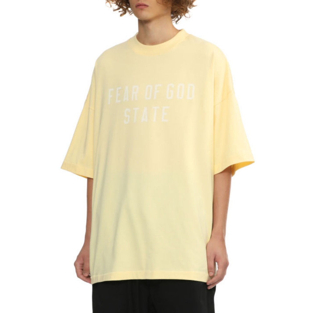 Футболка Logo Plaque Crewneck Fear Of God Essentials, бежево-желтый — фото 4