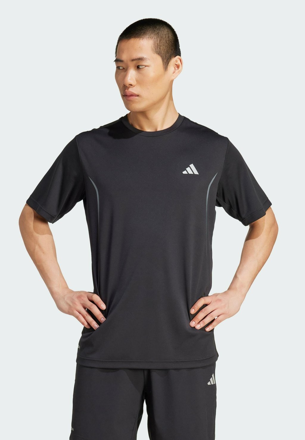 

Спортивная футболка TECH APP TEE Adidas Performance, черный