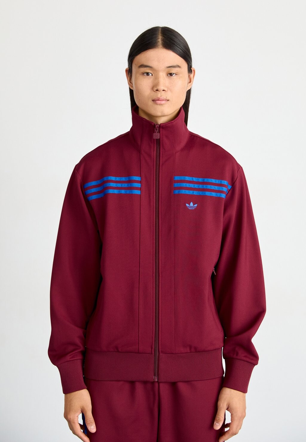 

Тренировочная куртка adidas Originals, темно-красный