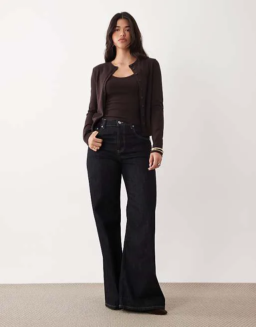 

Коричневый вязаный топ на бретелях ASOS DESIGN