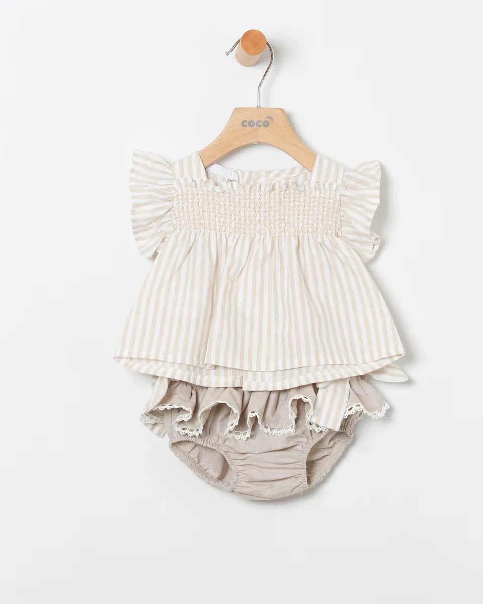 

Комплект из полосатой блузки и кружевных трусиков с оборками для девочки Coco Acqua, светло-коричневый