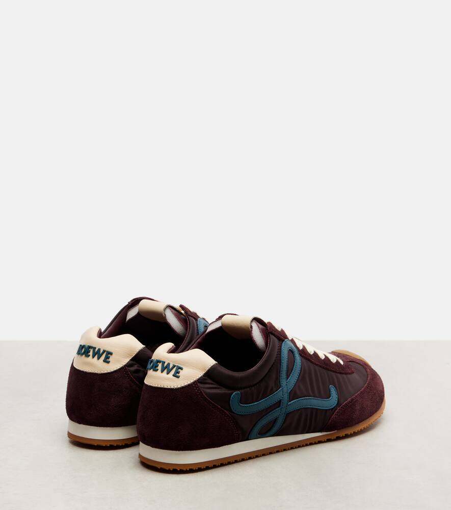 Кроссовки Flow Runner 2.0 с замшевыми вставками Loewe, Burgundy/Duck Blue/Dough — фото 2