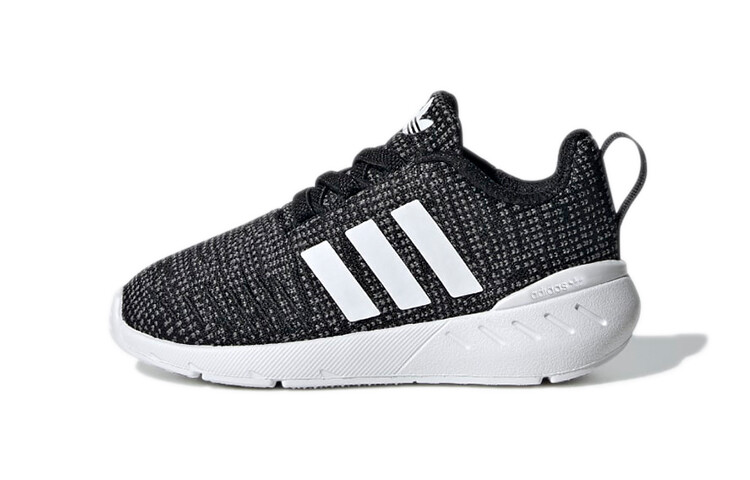 

Кроссовки Swift Run 22 Toddler TD Low-top черного/белого цвета Adidas Originals