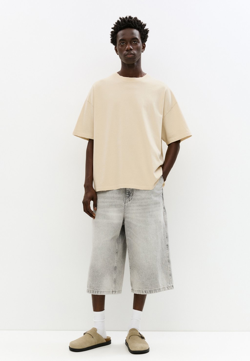 

Базовая футболка PULL&BEAR, песочный