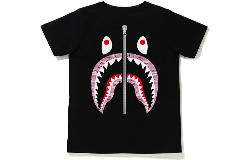 

Футболка женская A Bathing Ape