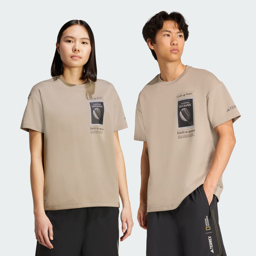 

Спортивная футболка Adidas DISNEY National Geographic UF AEROREADY Graphic T-shirt, цвет Putty Beige