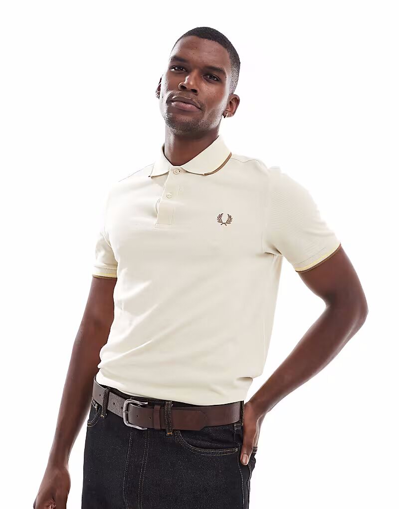 

Рубашка-поло Fred Perry с двумя краями в овсяном цвете