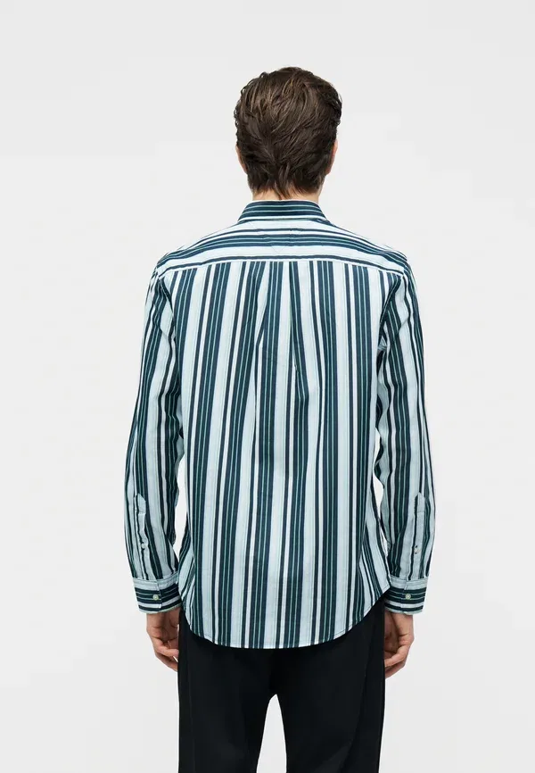 Рубашка с сезонным принтом Tommy Hilfiger, скошенная трава — фото 3