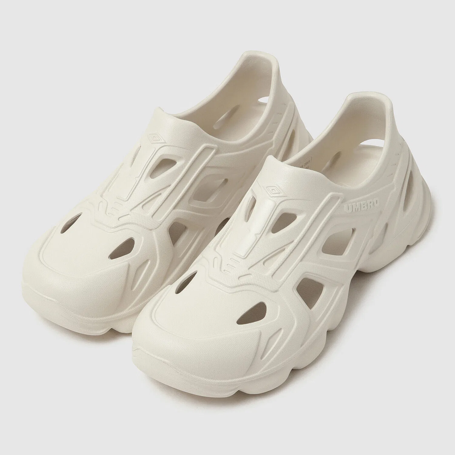 Мужские бежевые сандалии Light Shell от Umbro