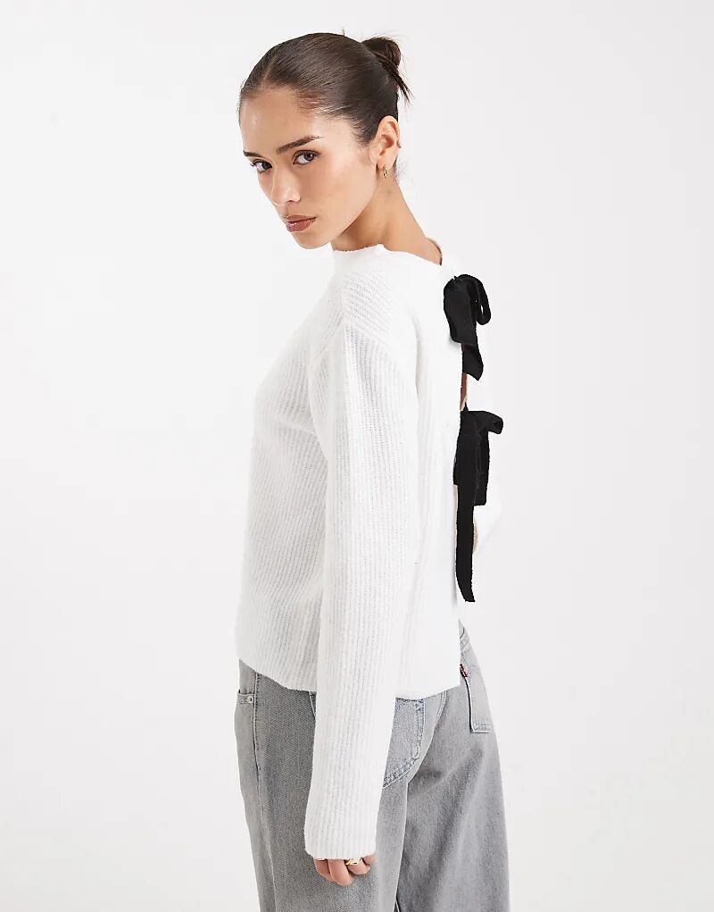 

Двусторонний вязаный кардиган Pieces с контрастной завязкой спереди белого цвета